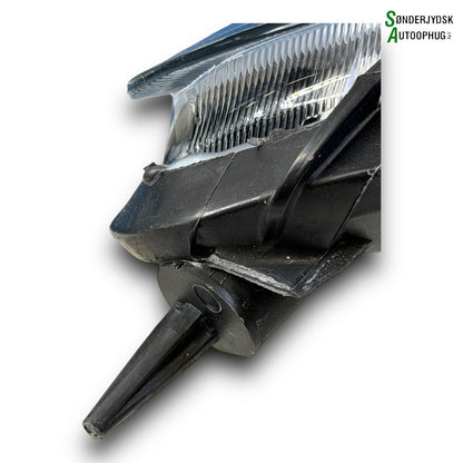 Renault Clio 3 Forlygte Med OEM Nr. 260608145R Fra Renault Ophugger