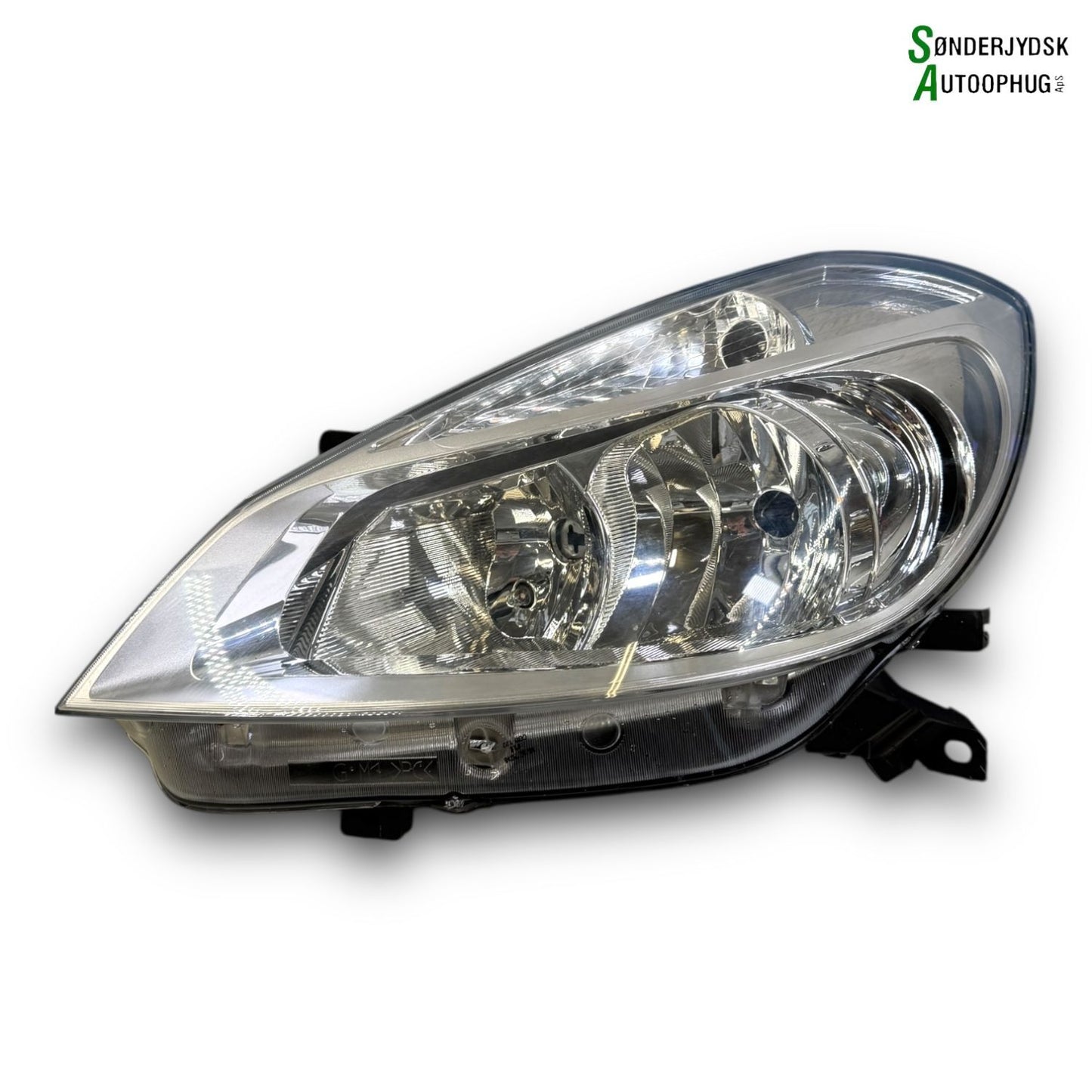 Renault Clio 3 Forlygte Med OEM Nr. 260608145R Fra Renault Ophugger