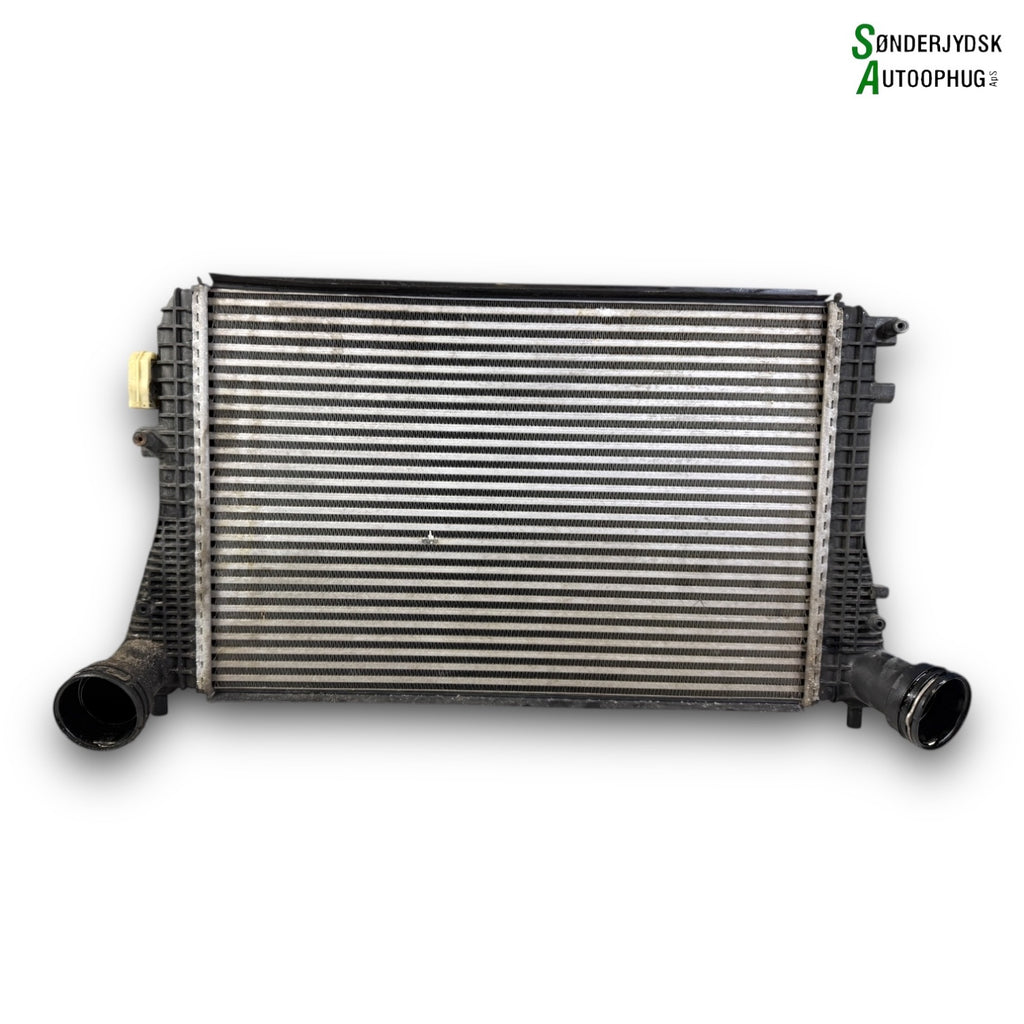 VW Golf 6 1K Køler Intercooler Med OEM Nr. 1K0145803CD Fra VW Ophugger