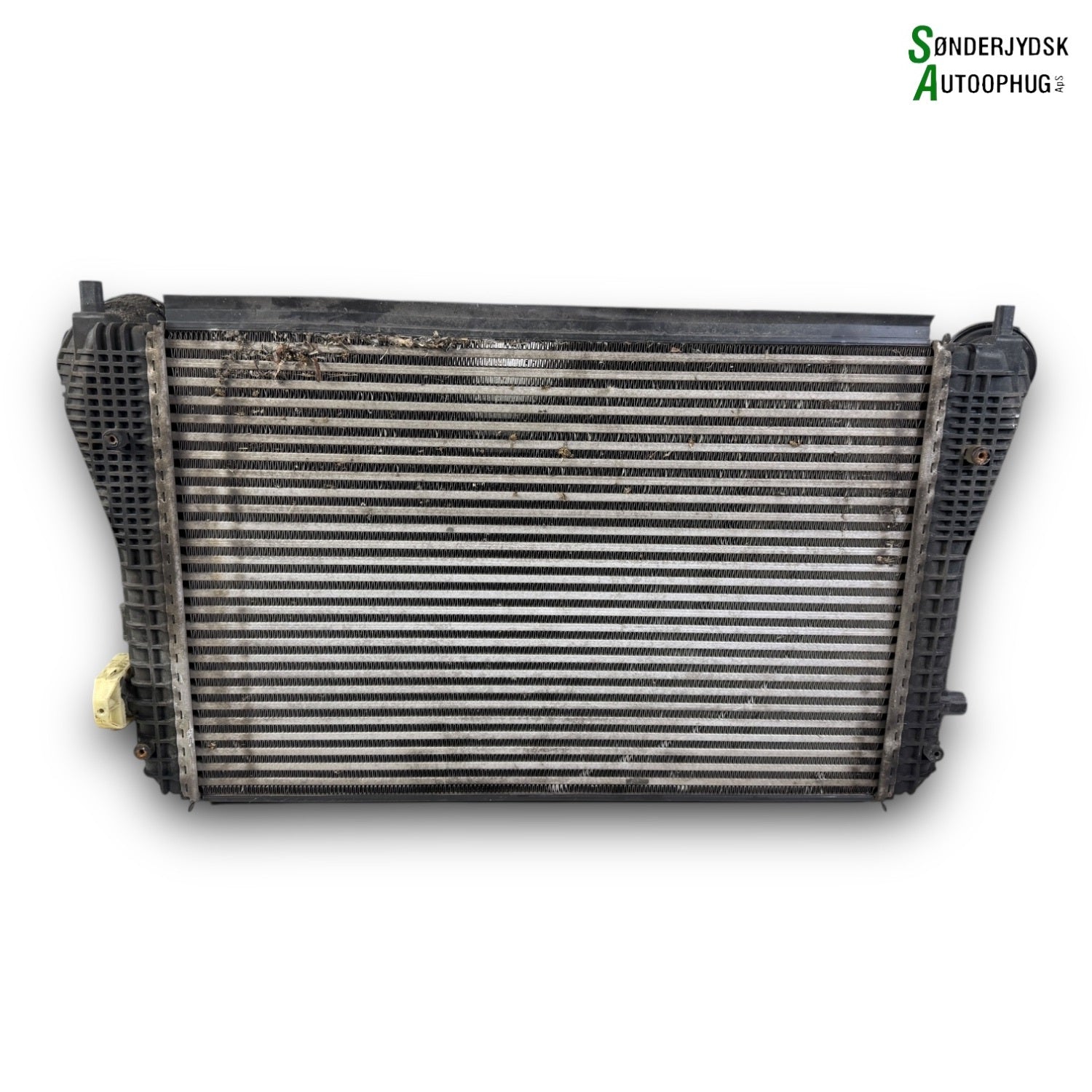 VW Golf 6 1K Køler Intercooler Med OEM Nr. 1K0145803CD Fra VW Ophugger