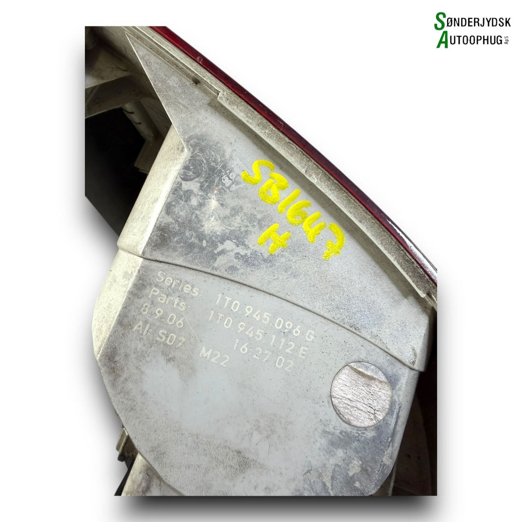 VW Touran 1T/Gp Baglygte Med OEM Nr. 1T0945096G Fra VW Ophugger