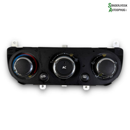 Renault Clio 4 Varmeregulering Med OEM Nr. Ophugger Fra Renault Ophugger