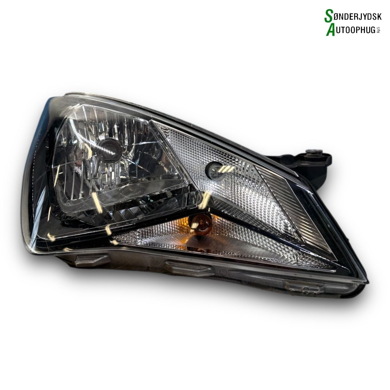 Seat Mii Forlygte Med OEM Nr. 1SL941016F Fra Seat Ophugger