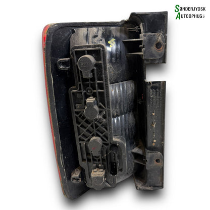 VW Caddy 2K Baglygte Med OEM Nr. 2K5945096K Fra VW Ophugger