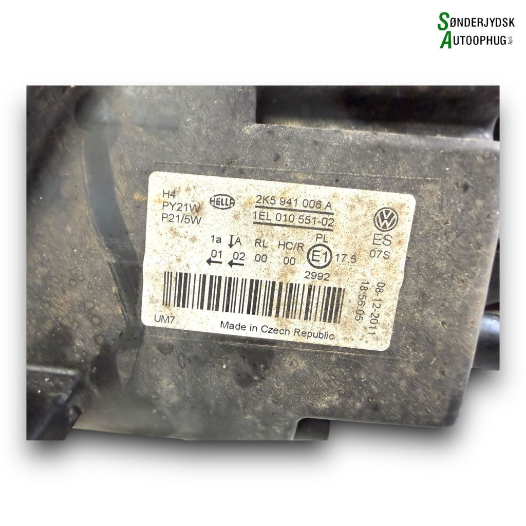 VW Caddy 2K Forlygte Med OEM Nr. 2K5941006A Fra VW Ophugger