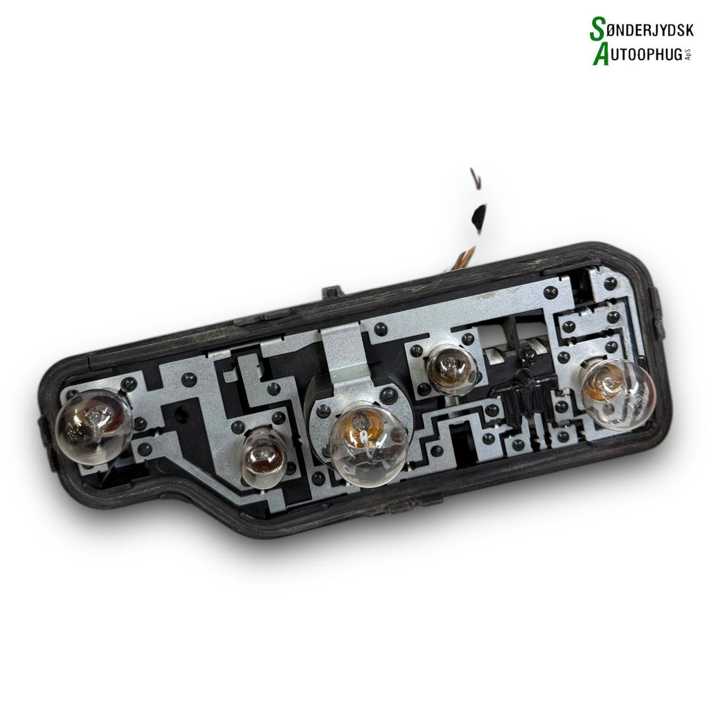 Peugeot 307 Baglygte Med OEM Nr. 6350X2 Fra Peugeot Ophugger