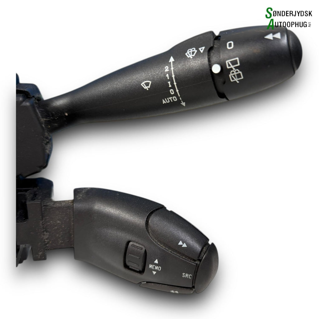 Peugeot 307 Kontakt Combi Med OEM Nr. 6242A4 Fra Peugeot Ophugger