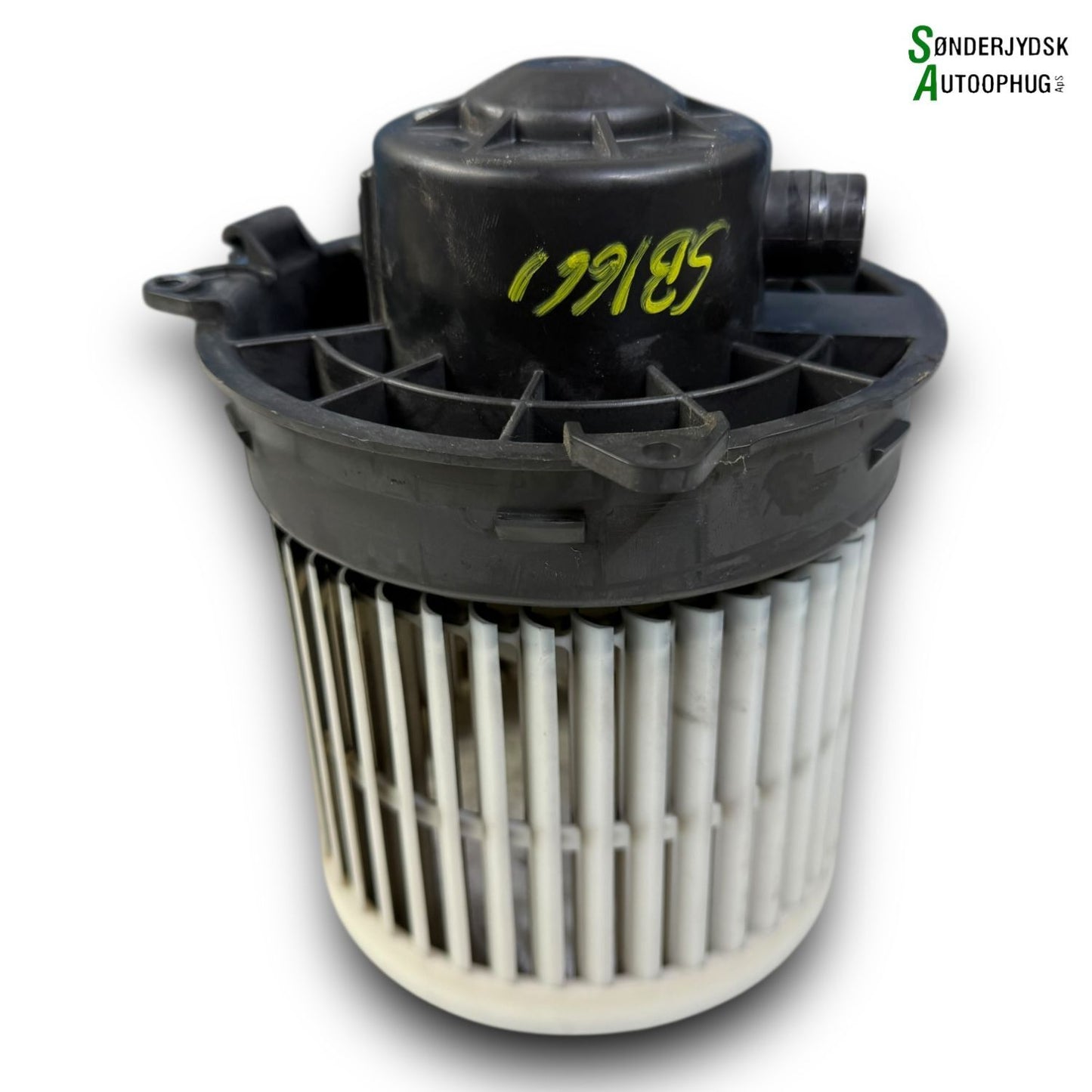 Suzuki Splash Varmeblæser Med OEM Nr. 7415051K10 Fra Suzuki Ophugger