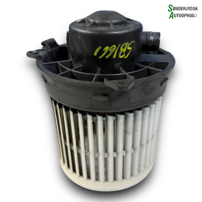 Suzuki Splash Varmeblæser Med OEM Nr. 7415051K10 Fra Suzuki Ophugger