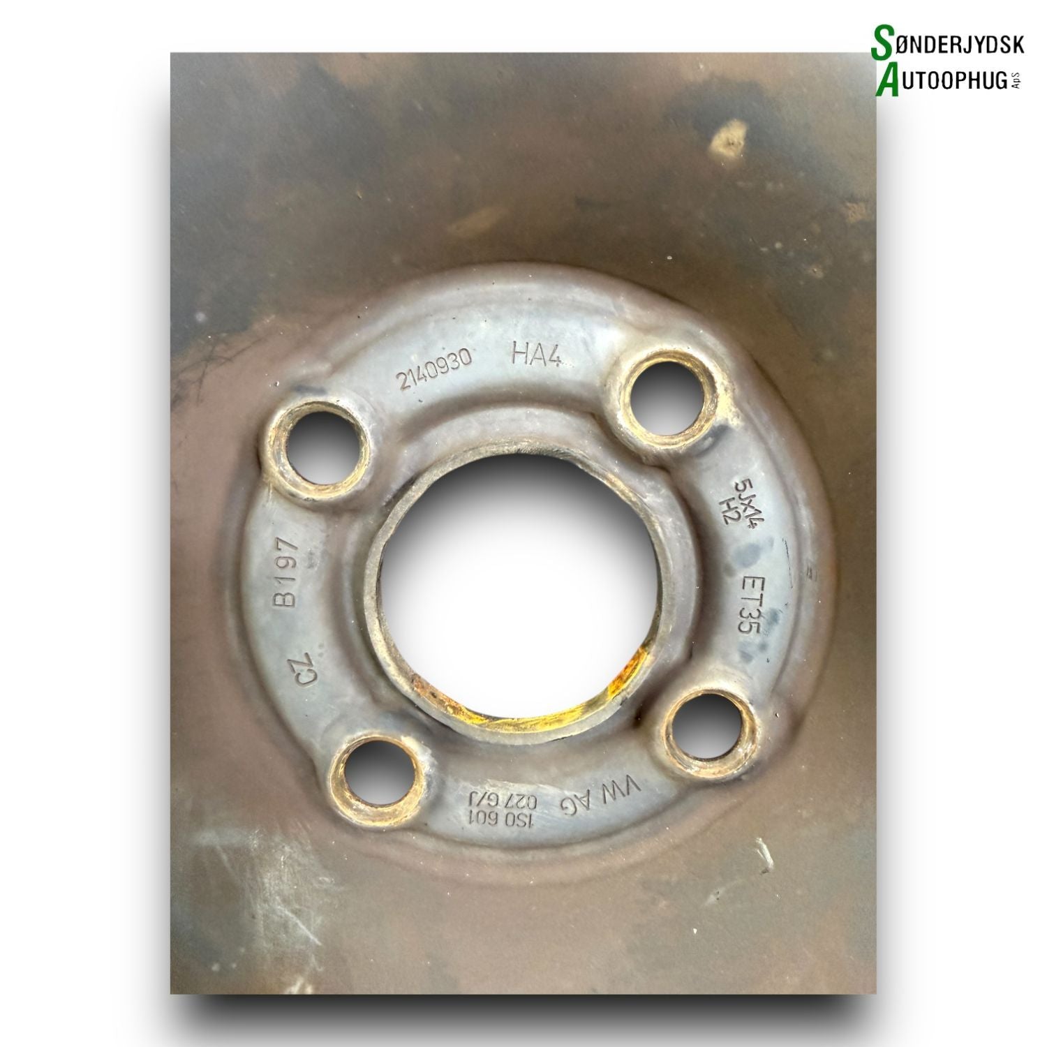 VW Up Fælg Med OEM Nr. 1S0601027G03C Fra VW Ophugger