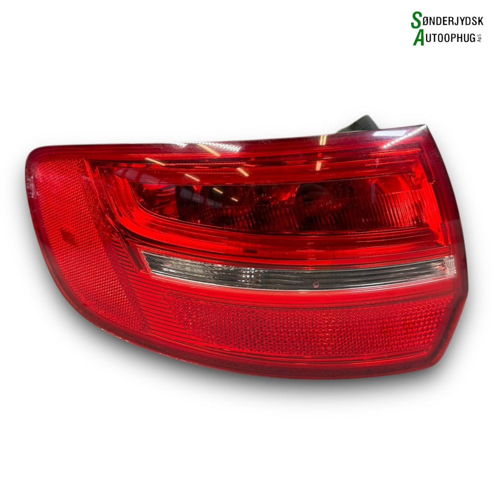 Audi A3 Baglygte Med OEM Nr. 8P4945095E Fra Audi Ophugger