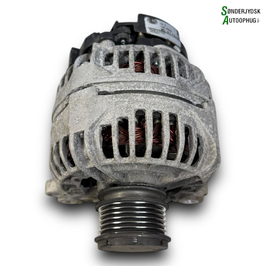 Audi A3 Generator Med OEM Nr. 06F903023FX Fra Audi Ophugger