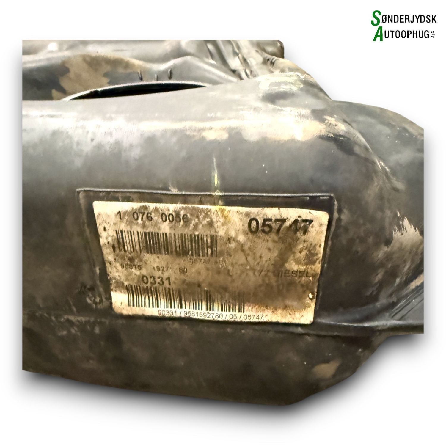 Peugeot 308 Tank Med OEM Nr. 9681592780 Fra Peugeot Ophugger
