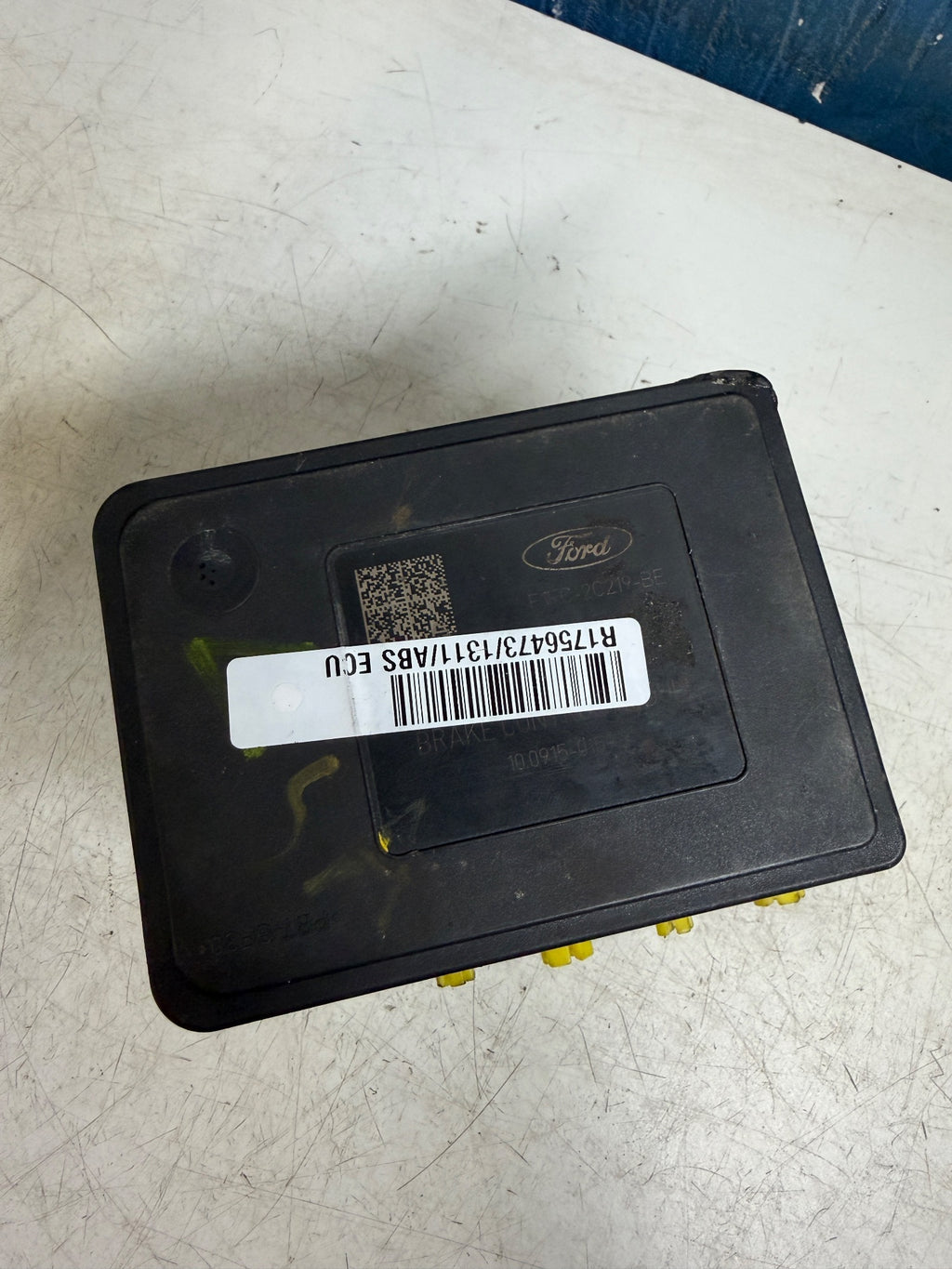 Ford Fiesta 7 Retur ABS Pumpe Med OEM Nr. 2383942 Fra Ford Ophugger