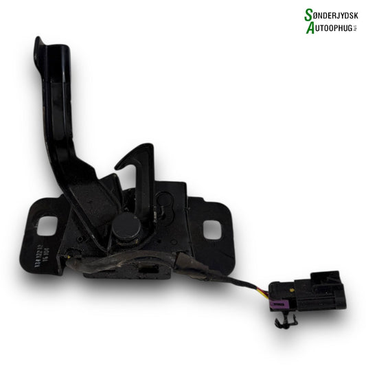 Opel Astra K Hjelmlås Med OEM Nr. 39065983 Fra Opel Ophugger