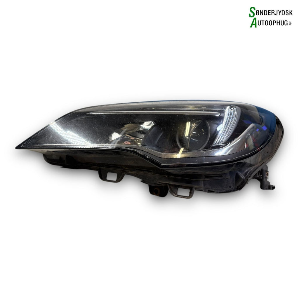 Opel Astra K Forlygte Med OEM Nr. 39047198 Fra Opel Ophugger
