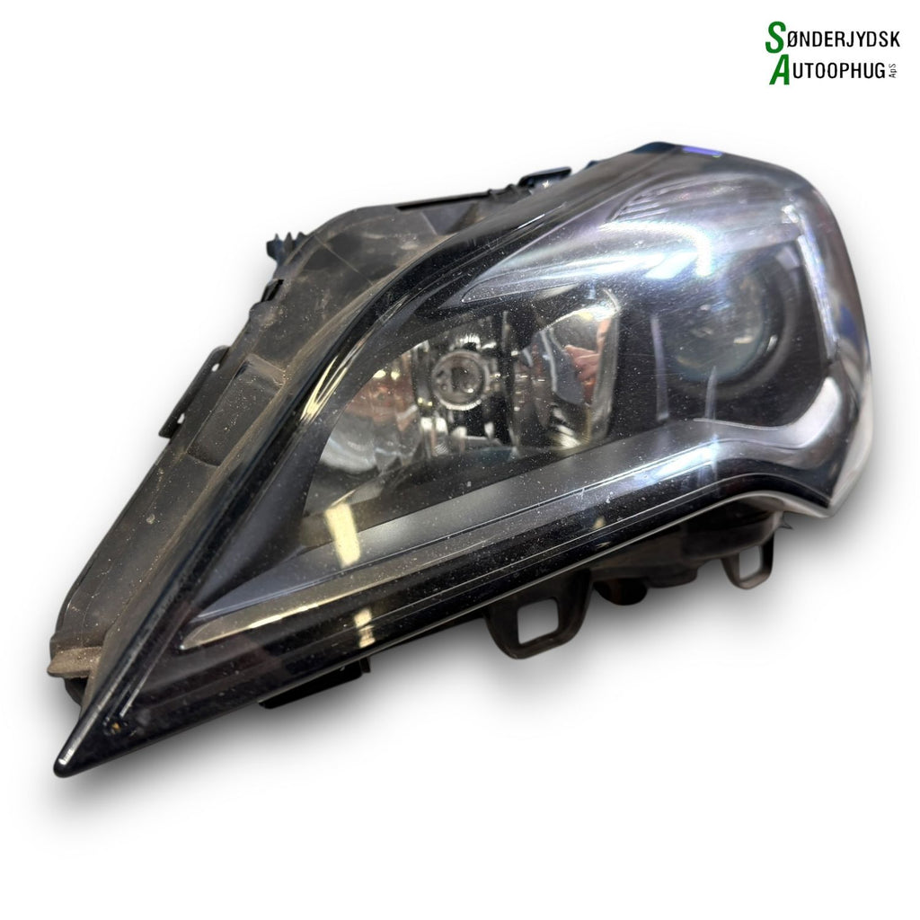 Opel Astra K Forlygte Med OEM Nr. 13488969 Fra Opel Ophugger
