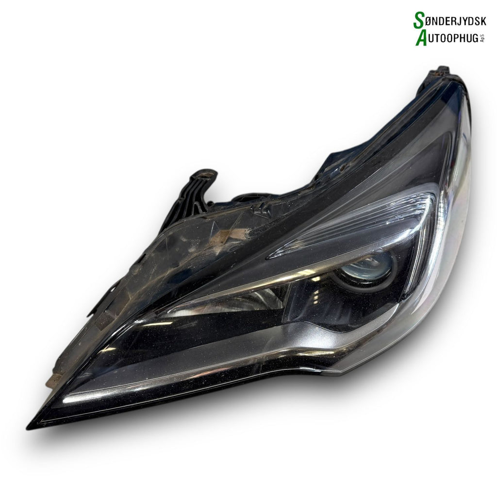 Opel Astra K Forlygte Med OEM Nr. 39081892 Fra Opel Ophugger