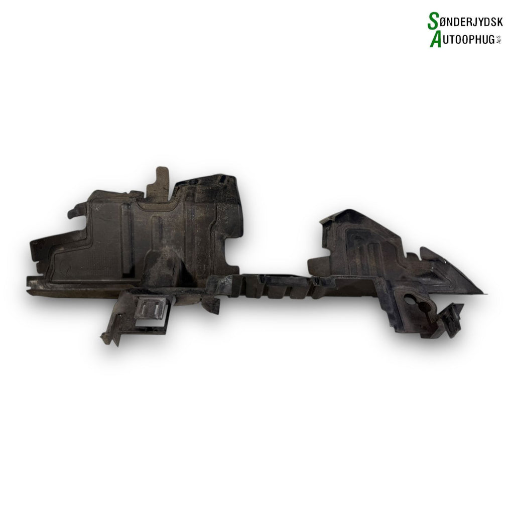 Opel Astra K Front, Løsdele Med OEM Nr. 39007136 Fra Opel Ophugger
