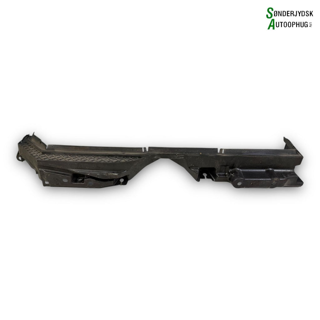 Opel Astra K Front, Løsdele Med OEM Nr. 39179263 Fra Opel Ophugger