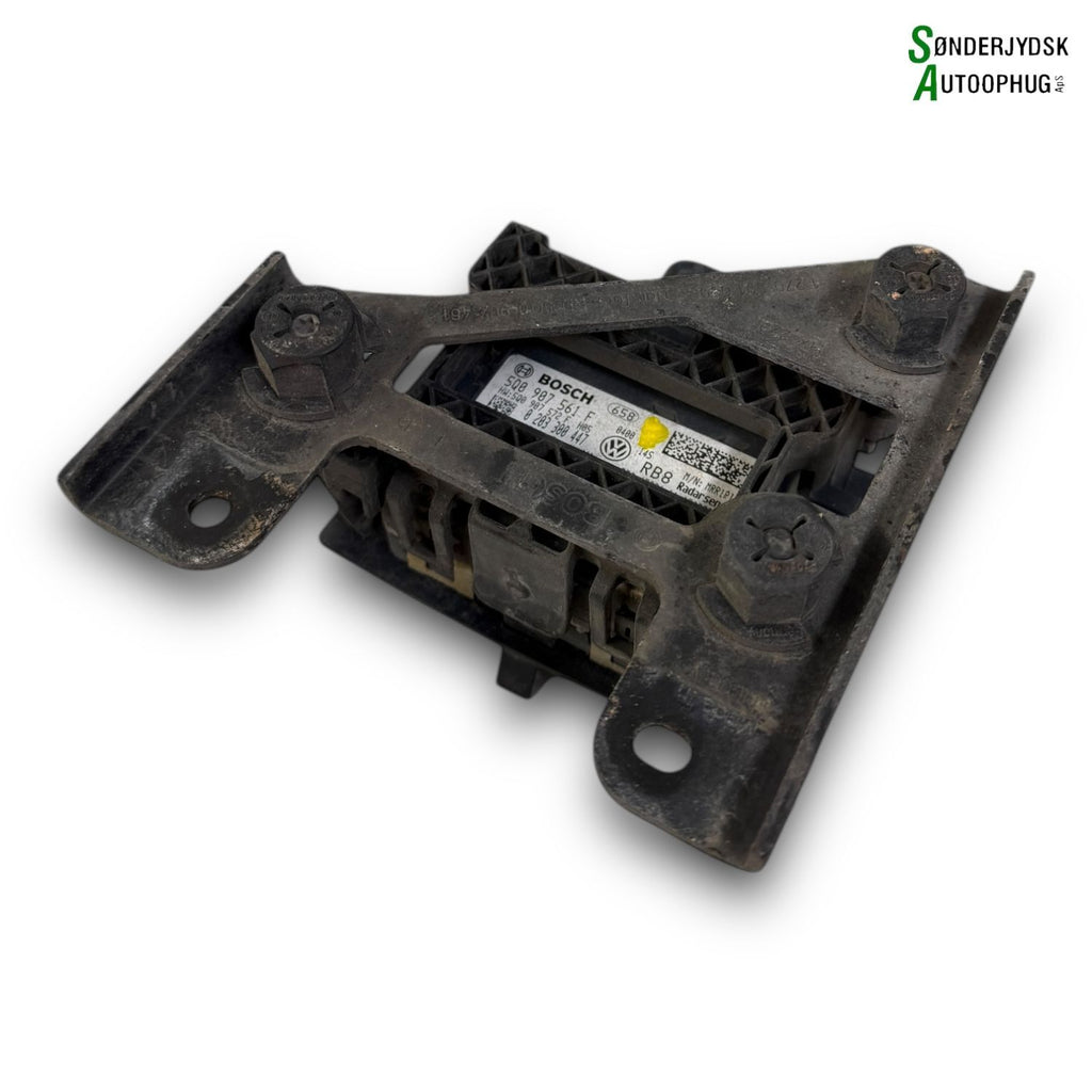 Skoda Fabia Radar Med OEM Nr. 5Q0907572FH05 Fra Skoda Ophugger