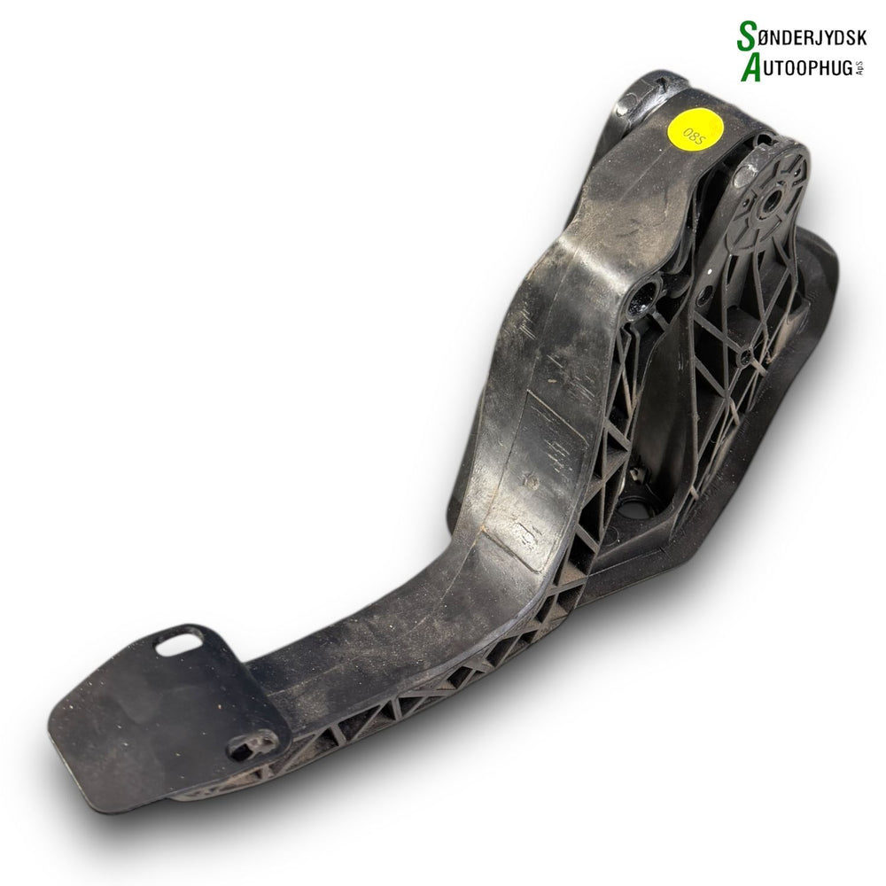 Skoda Fabia Koblingspedal Med OEM Nr. 6C1721059M Fra Skoda Ophugger