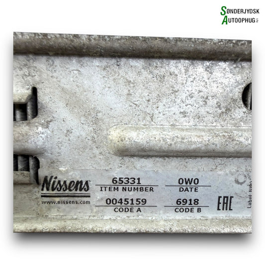 Skoda Fabia Køler Med OEM Nr. 6R0145805H Fra Skoda Ophugger