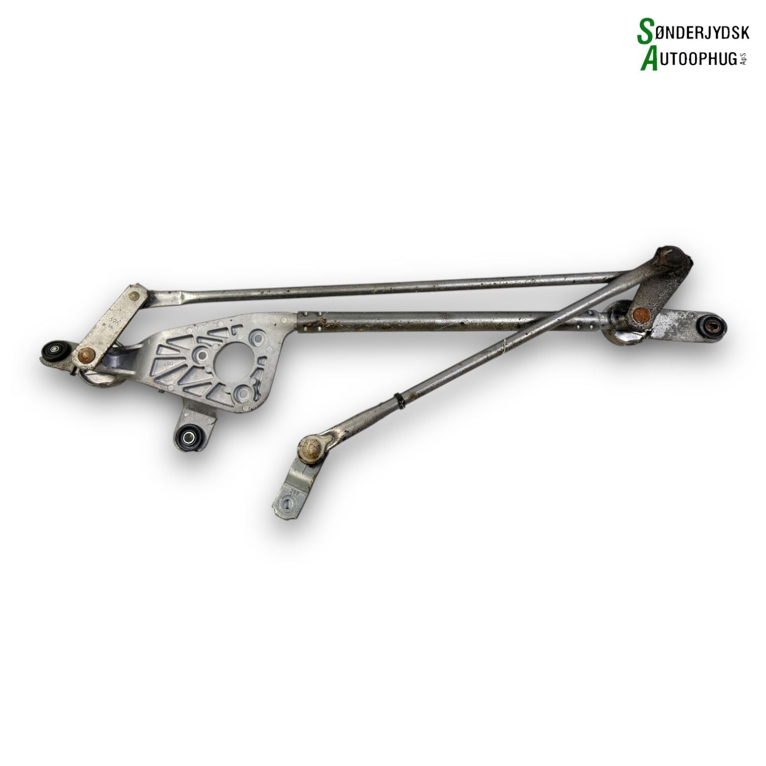 Suzuki Grand Vitara Viskertræk Med OEM Nr. 3810065J00000 Fra Suzuki Ophugger