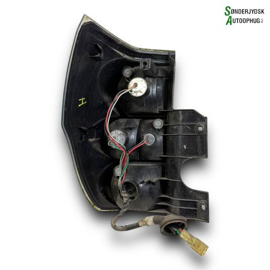 Suzuki Grand Vitara Baglygte Med OEM Nr. 3565064J20000 Fra Suzuki Ophugger