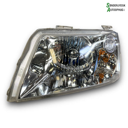Suzuki Grand Vitara Forlygte Med OEM Nr. 3532064J11 Fra Suzuki Ophugger