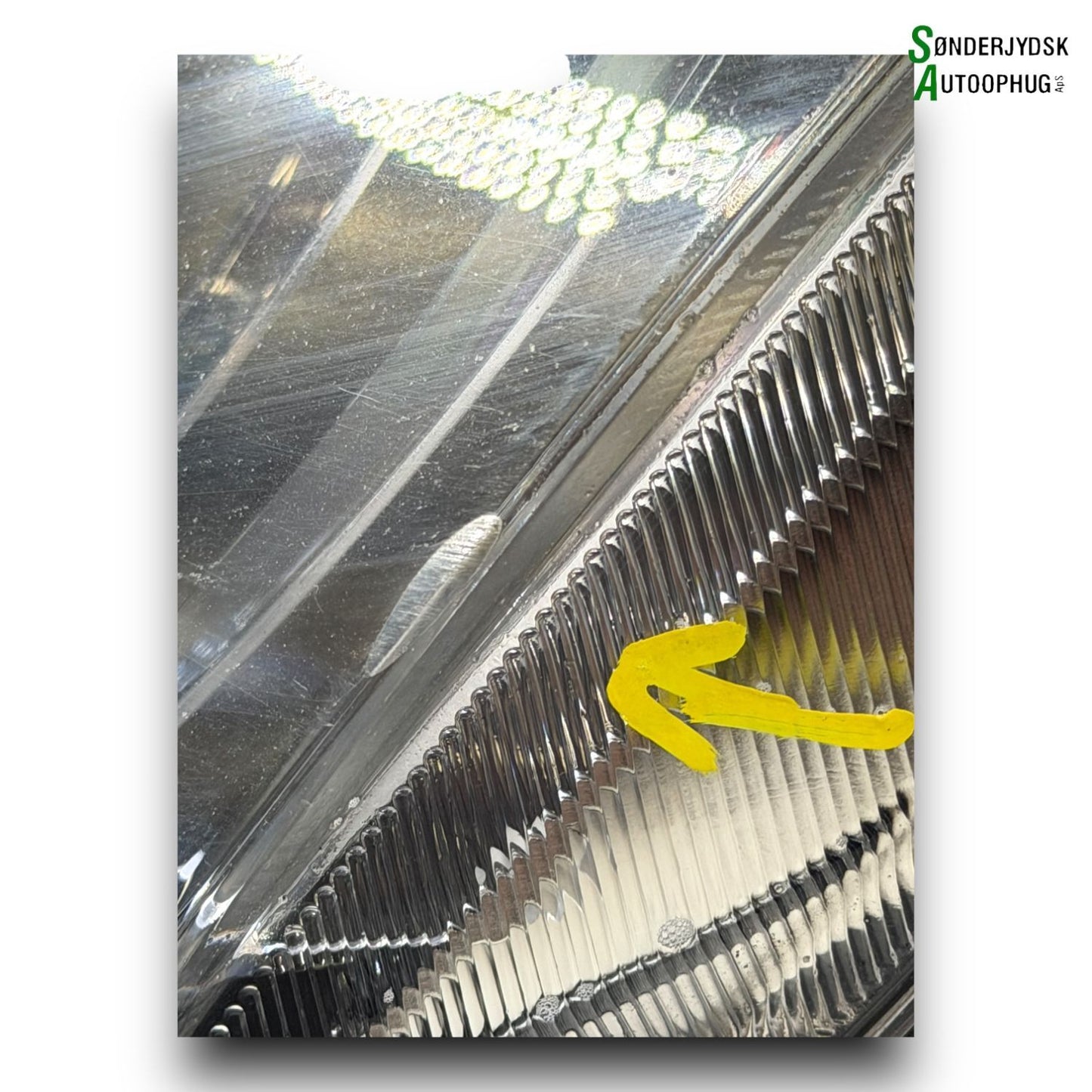 Skoda Octavia Forlygte Med OEM Nr. 5E1941017 Fra Skoda Ophugger