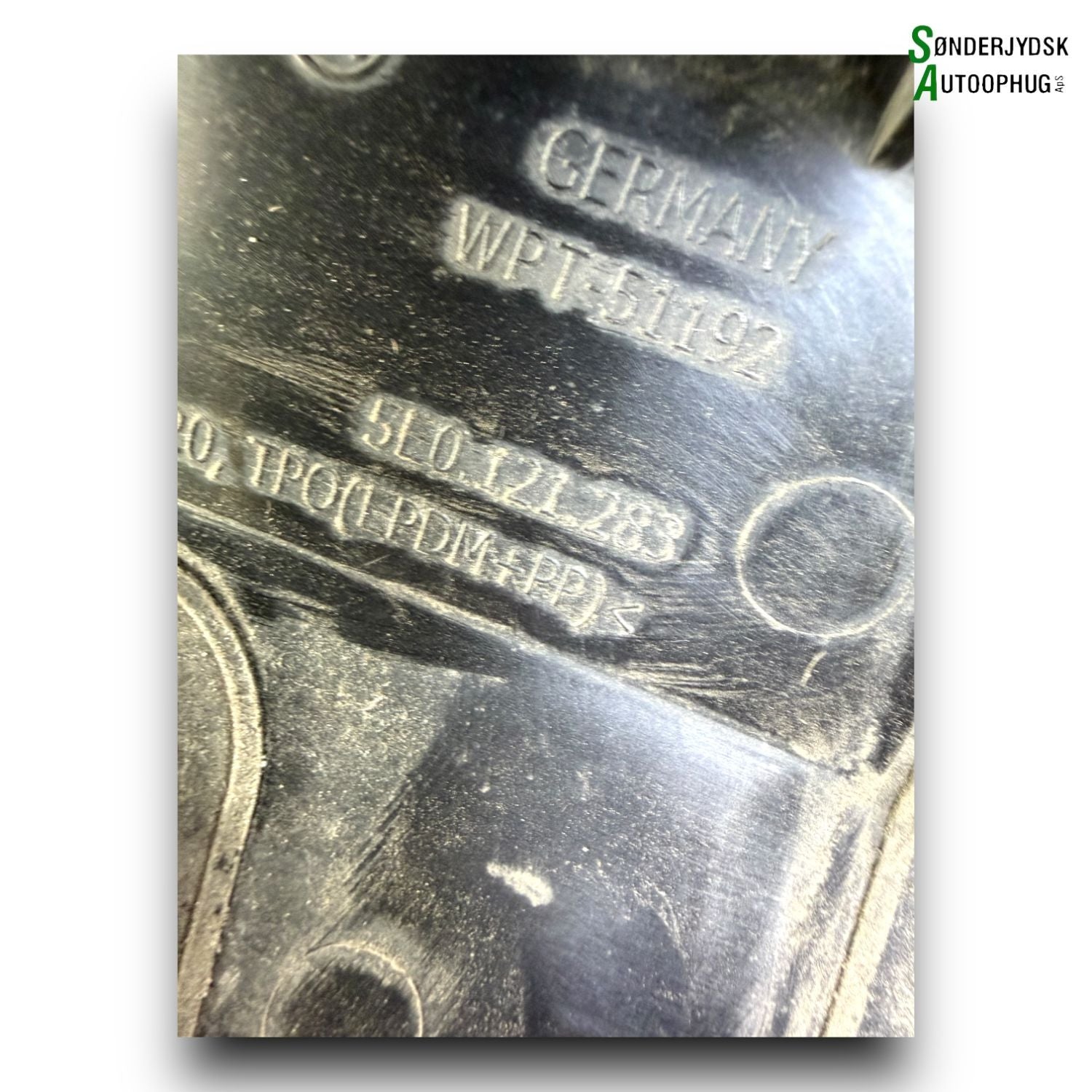 Skoda Octavia Front, Løsdele Med OEM Nr. 5E0121283 Fra Skoda Ophugger