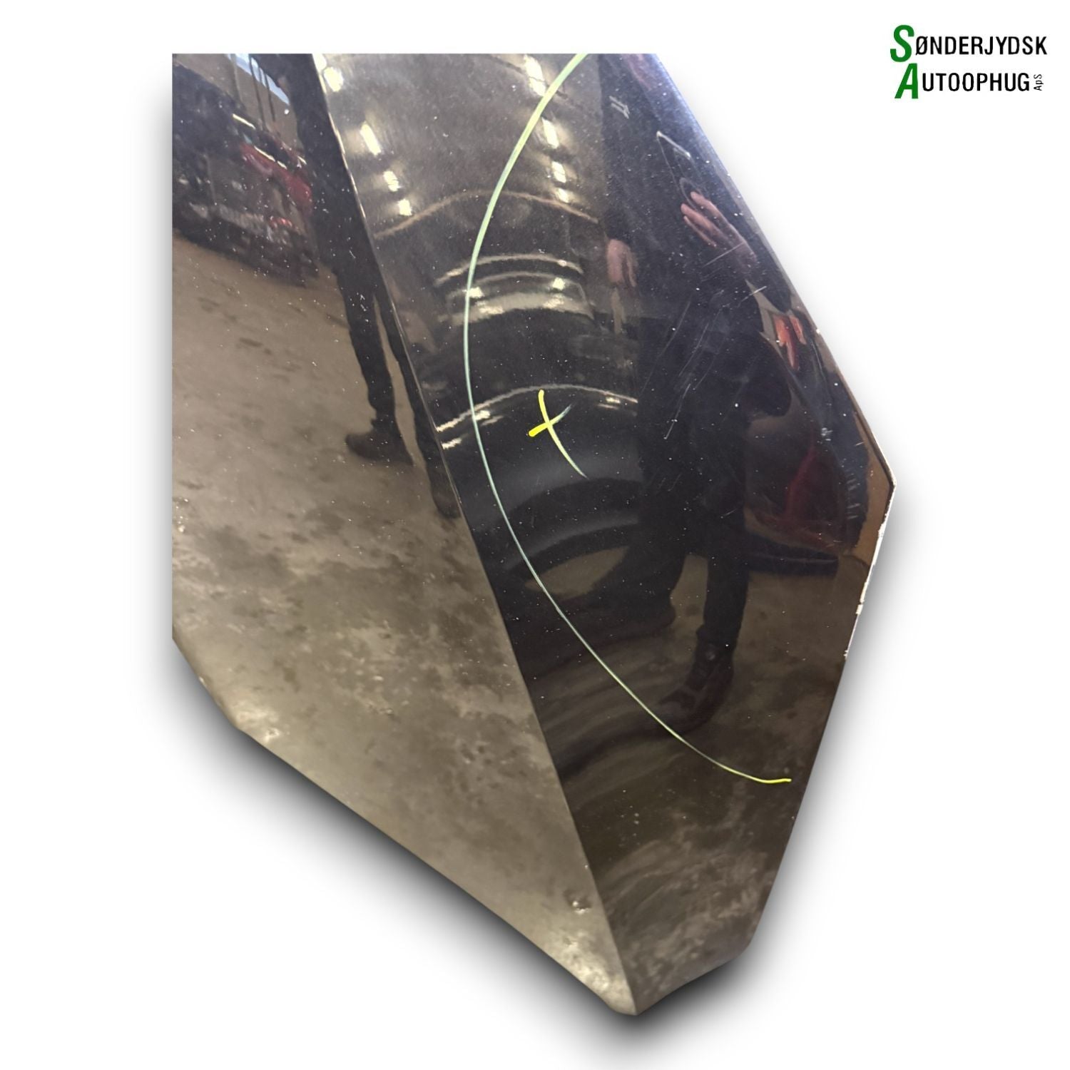Skoda Octavia Fronthjelm Med OEM Nr. 5E0823031 Fra Skoda Ophugger