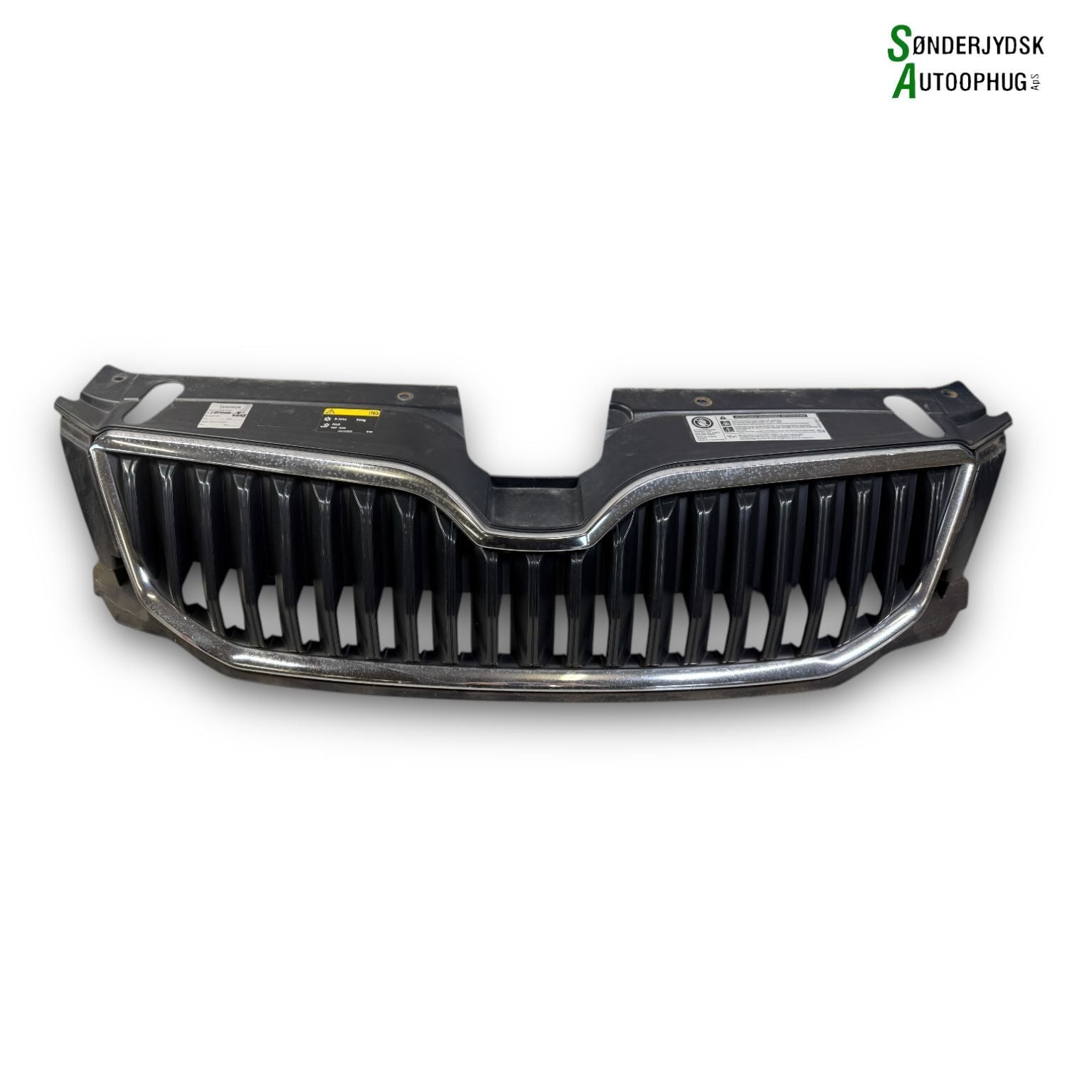 Skoda Octavia Frontgitter Med OEM Nr. 5E0853761 Fra Skoda Ophugger