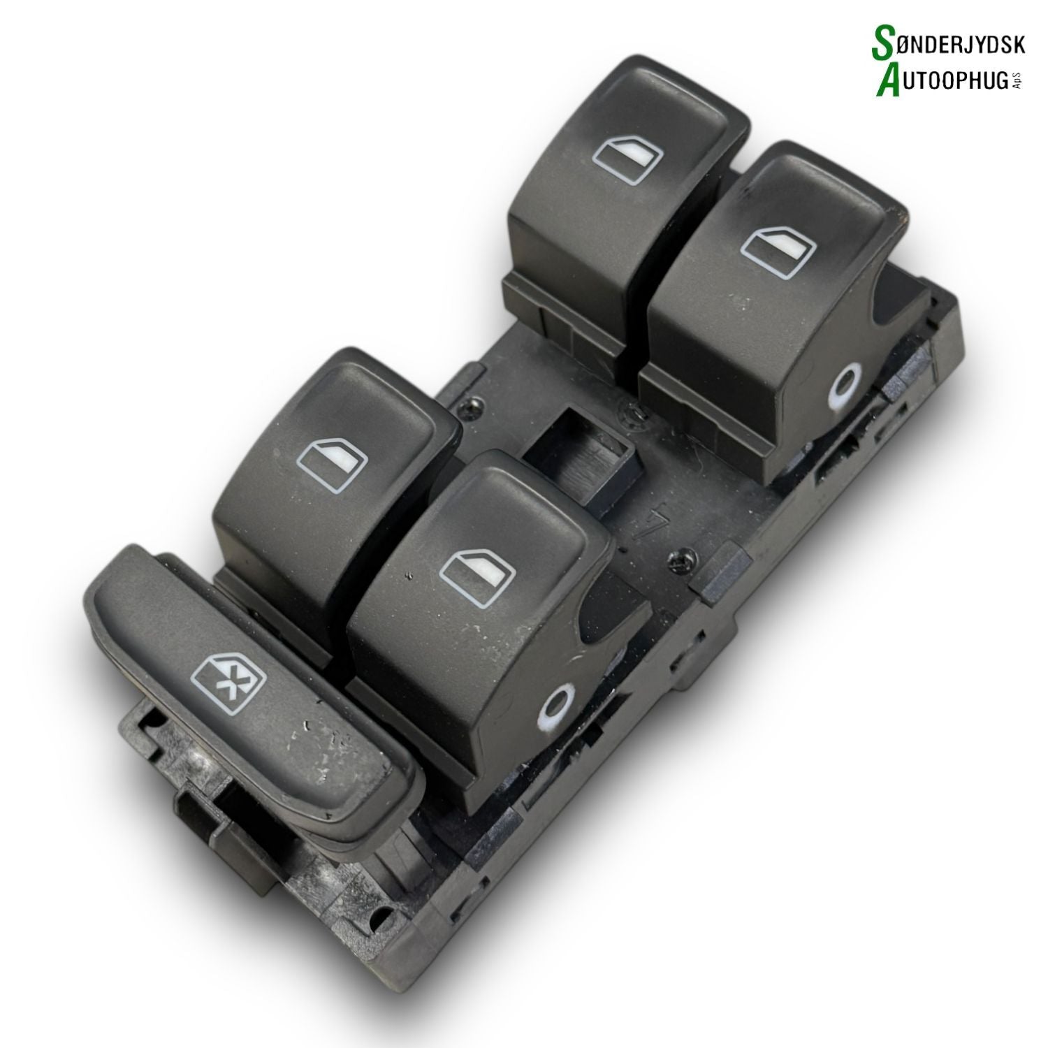 Skoda Octavia Kontakt Rudehejs Med OEM Nr. 5E0959857 Fra Skoda Ophugger