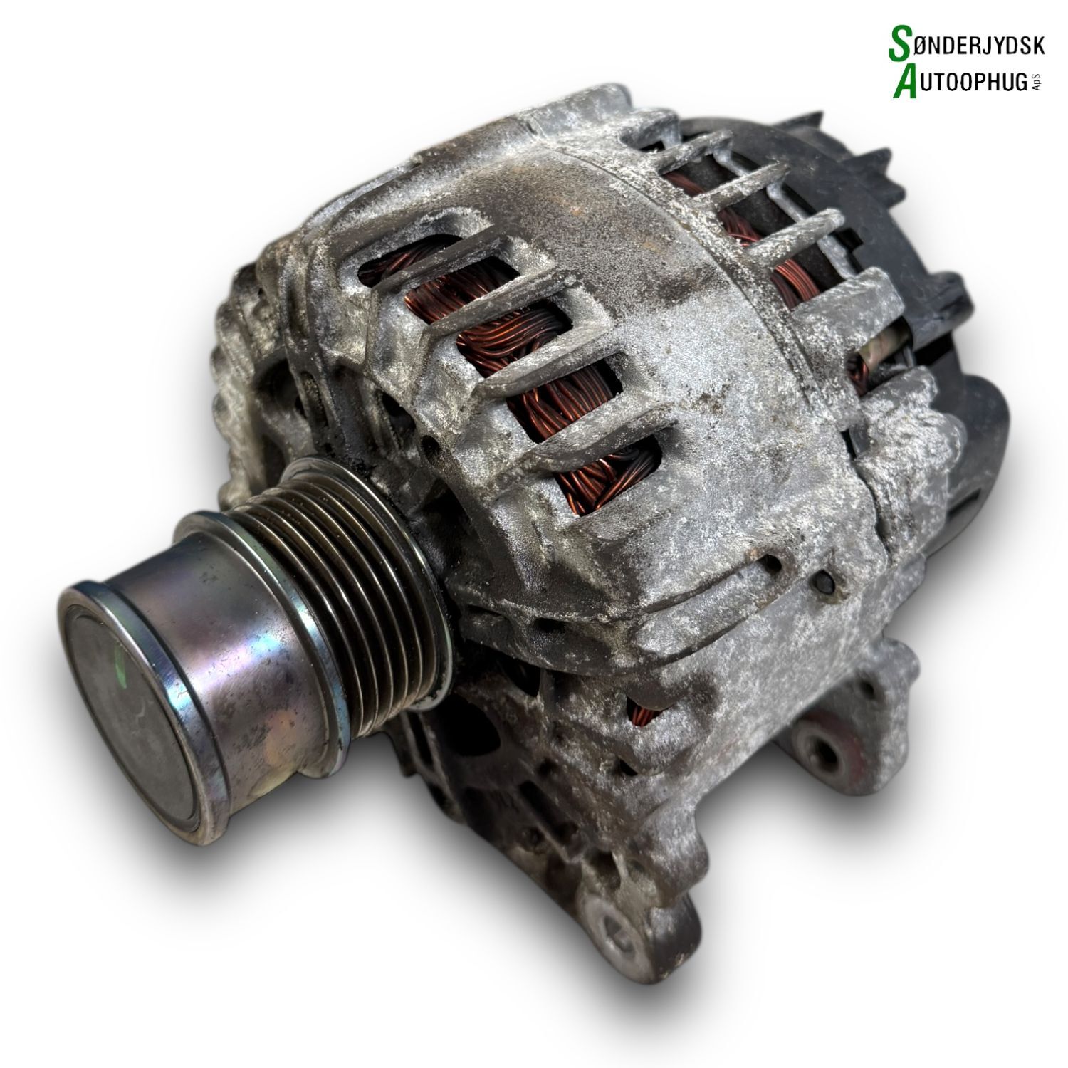 Skoda Octavia Generator Med OEM Nr. 04C903023K Fra Skoda Ophugger