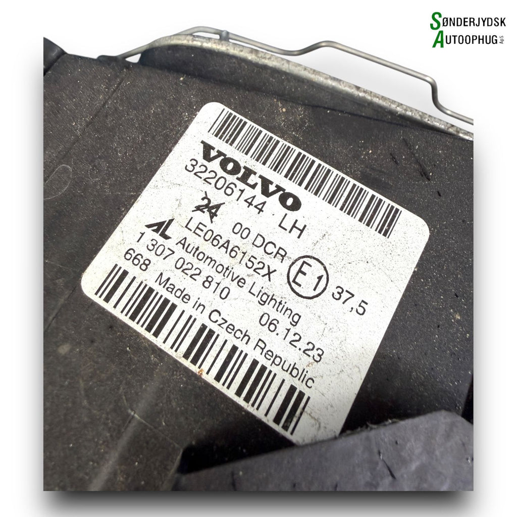 Volvo S40/V50 Forlygte Med OEM Nr. 32206144 Fra Volvo Ophugger