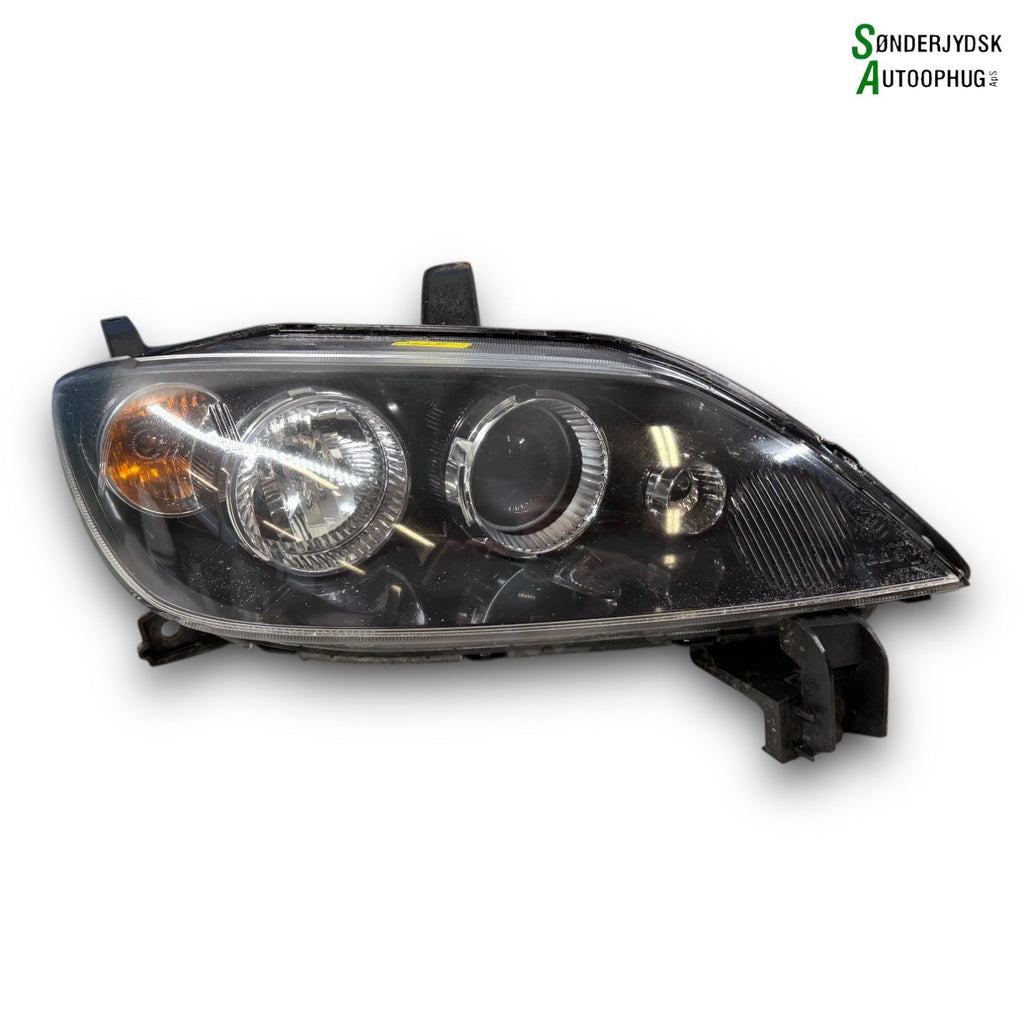 Mazda 2 Nd Forlygte Med OEM Nr. DG4051030B Fra Mazda Ophugger