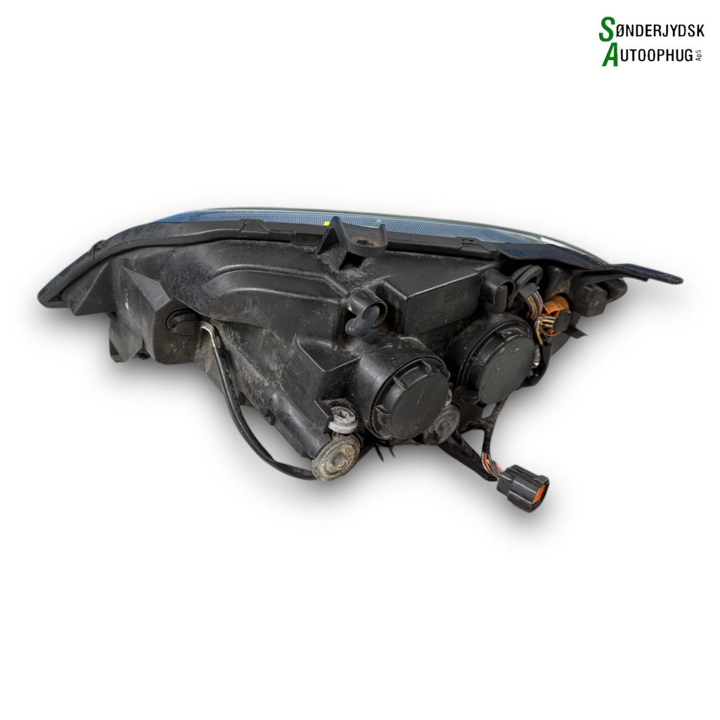 Mazda 2 Nd Forlygte Med OEM Nr. DG4051030B Fra Mazda Ophugger