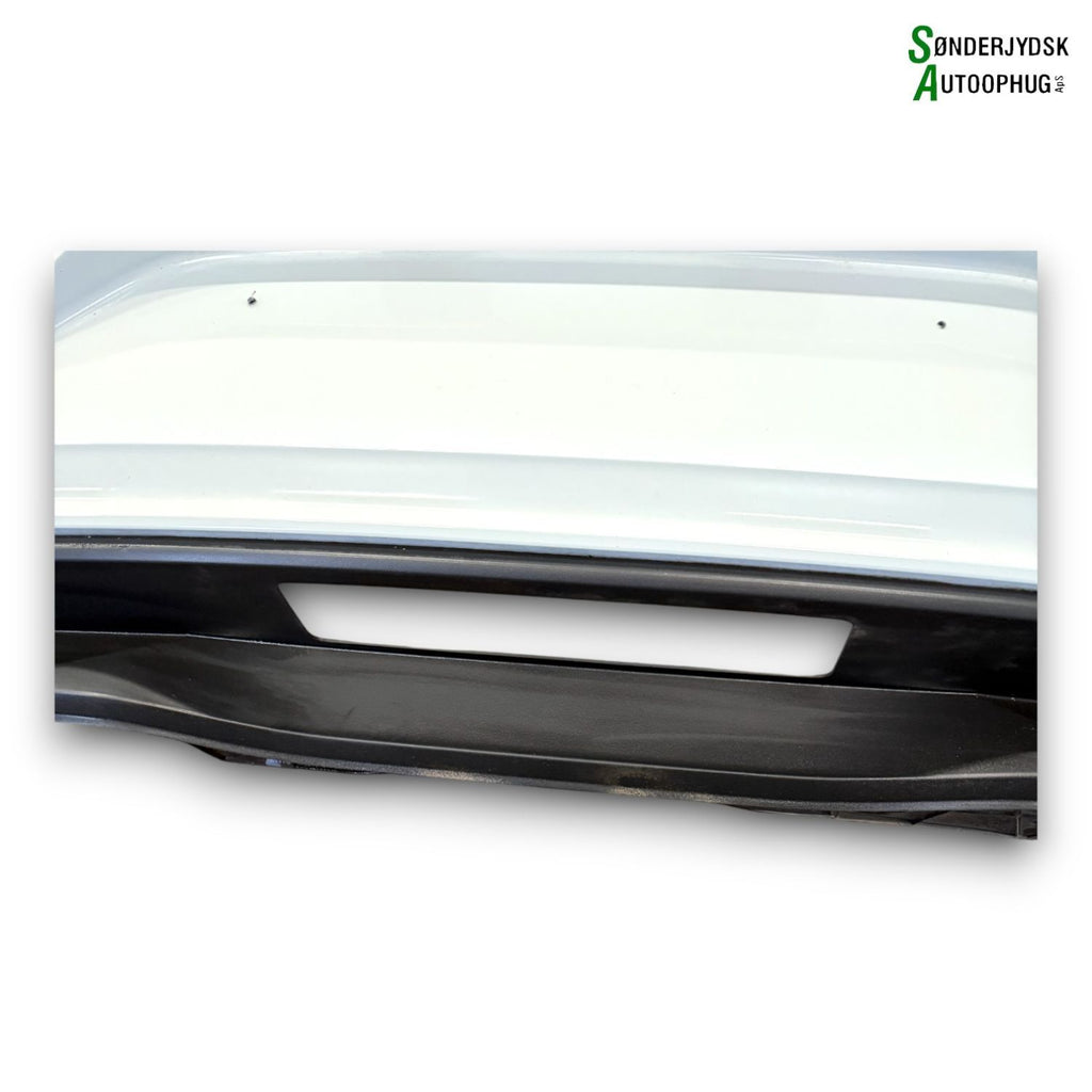 VW Polo Aw Bagkofanger Med OEM Nr. 2G6807417 Fra VW Ophugger