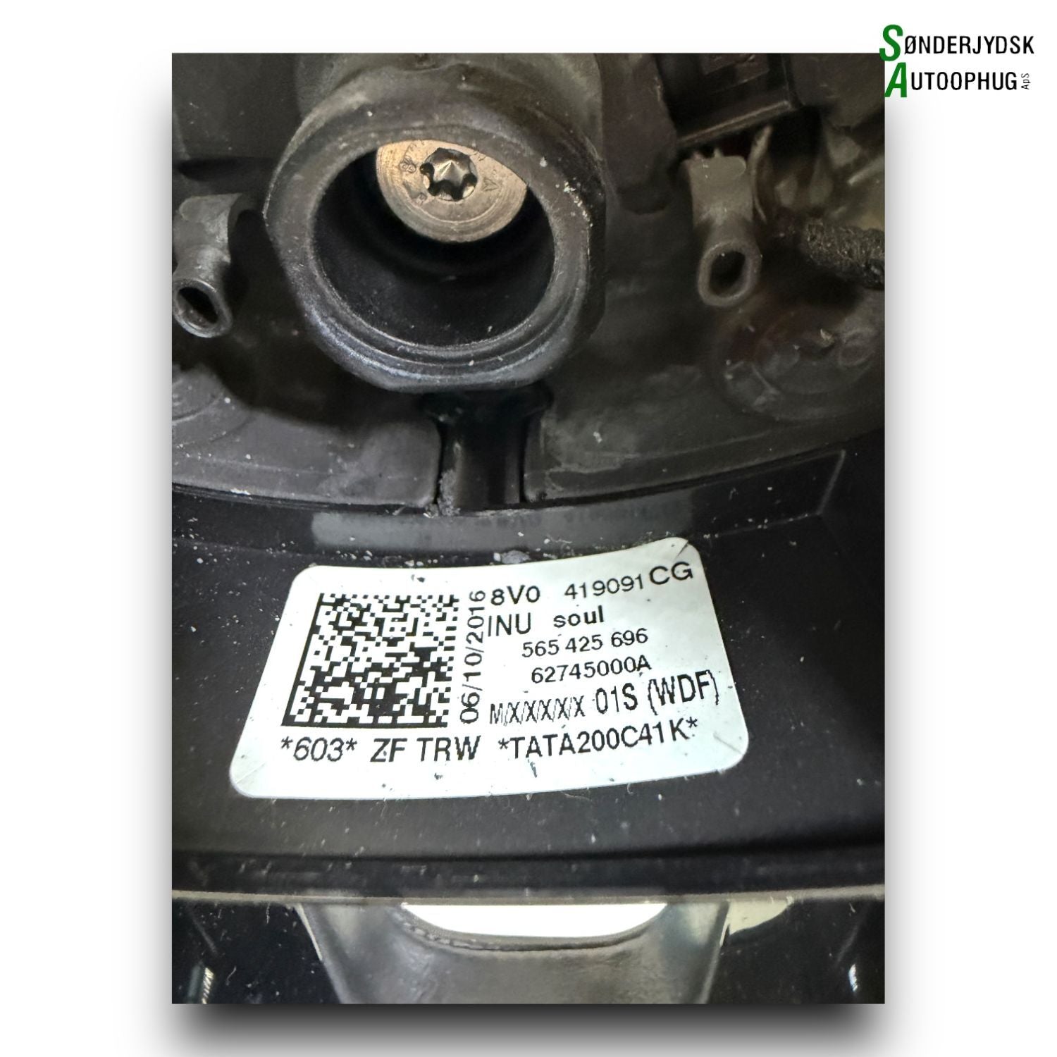Audi A3 8V Rat Med OEM Nr. 81A951523XHA Fra Audi Ophugger