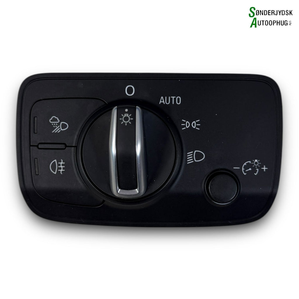 Audi A3 8V Kontakt Lys Med OEM Nr. 8V0941531AR Fra Audi Ophugger