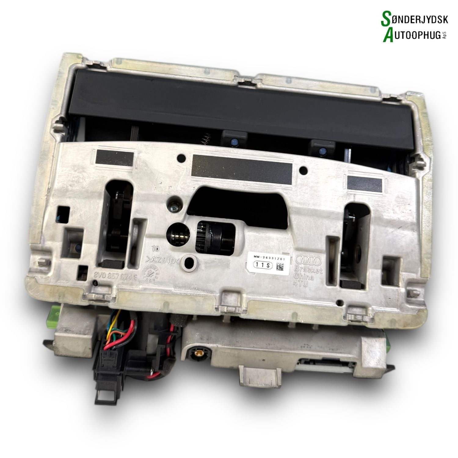Audi A3 8V Radio, Multi Display Med OEM Nr. 8V0857273P Fra Audi Ophugger