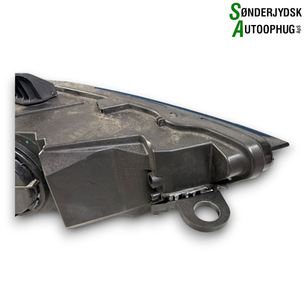 Audi A3 8V Forlygte Med OEM Nr. 4G0907397R Fra Audi Ophugger