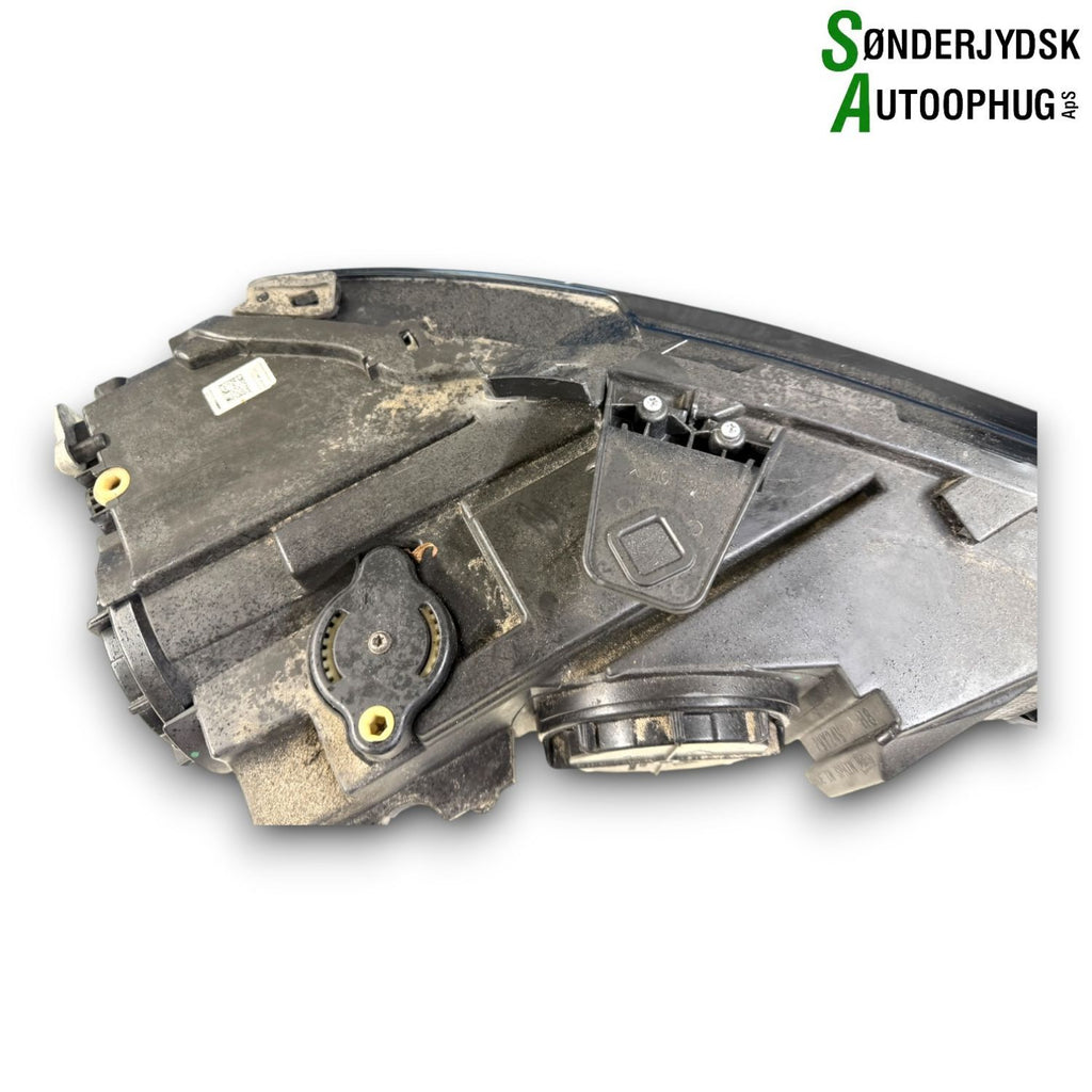 Audi A3 8V Forlygte Med OEM Nr. 4G0907397R Fra Audi Ophugger