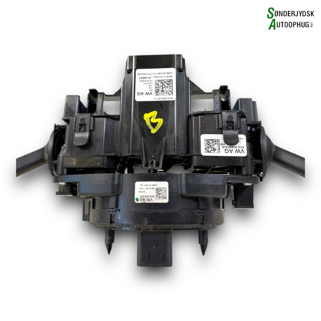 Skoda Fabia Kontakt Combi Med OEM Nr. 6C0953513GIGI Fra Skoda Ophugger