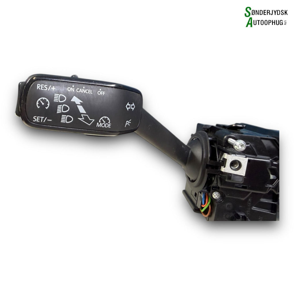 Skoda Fabia Kontakt Combi Med OEM Nr. 6C0953513F Fra Skoda Ophugger