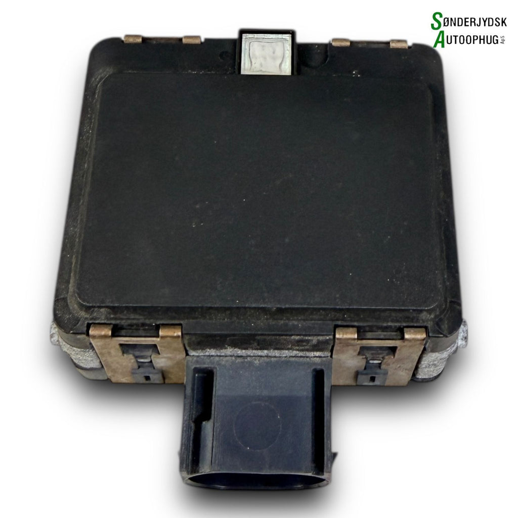 Skoda Fabia Radar Med OEM Nr. 5Q0907561K Fra Skoda Ophugger
