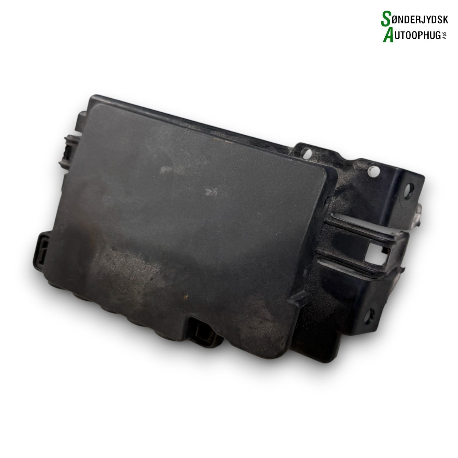 VW Polo Aw Sikringsboks Med OEM Nr. 2Q0937548D Fra VW Ophugger