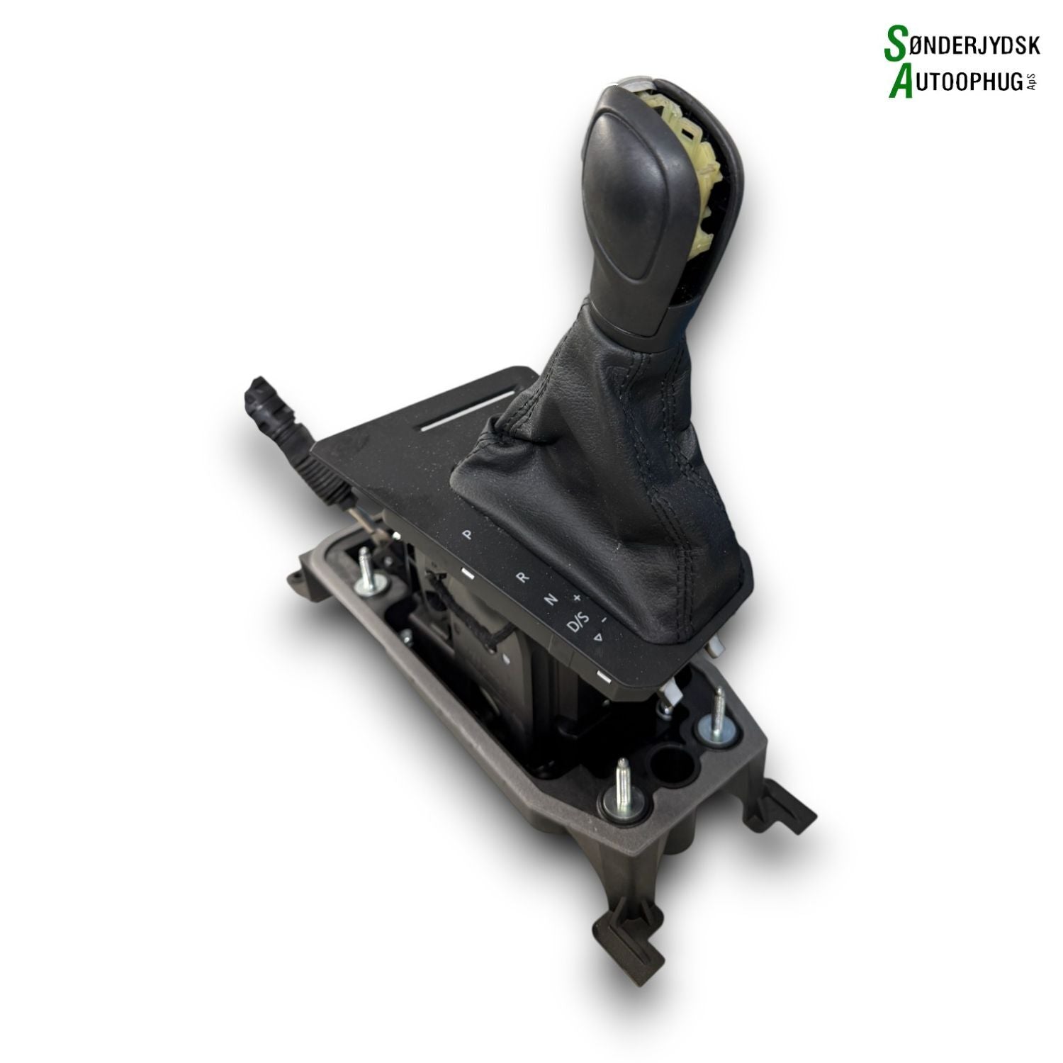 VW Polo Aw Gearskifte Med OEM Nr. 2G1713203F Fra VW Ophugger